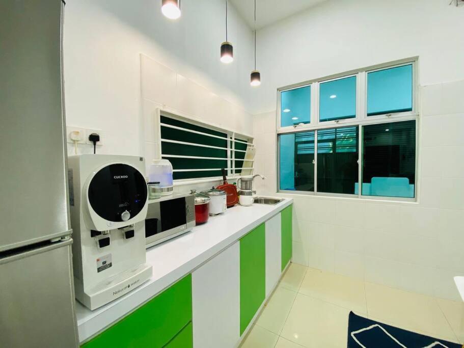 Alyn Klebang Netflix Coway Wifi Holiday home Malacca