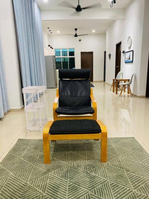 Holiday home Alyn Klebang Netflix Coway Wifi *